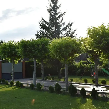 Casa De Los Nogales *